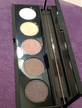 bareMinerals 5-Shade Neutral to Plum Eyeshadow Palette